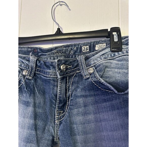 Miss Me Womens Jeans Size 28 Blue Capri JP5335P6 Distressed Cross Low Rise EUC - Picture 4 of 5
